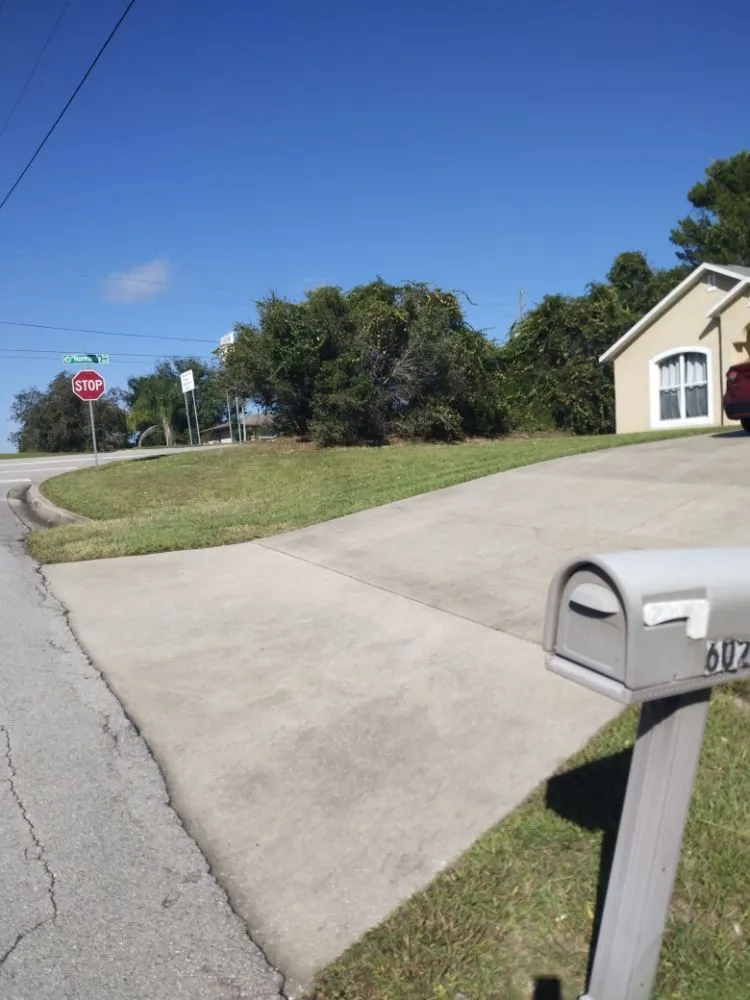 Reliable residential landscaping for outdoor upgrades across DeBary, FL - CS Landscaping and lawn maintenance