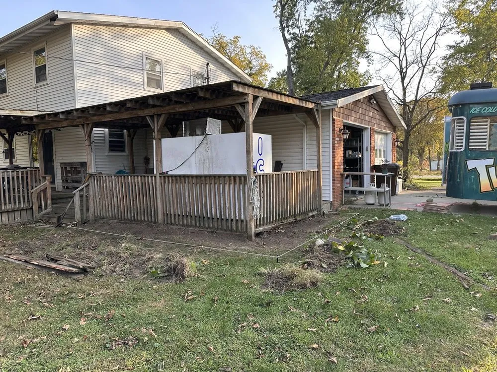 Professional garden landscaping in Jackson, MI by C&S Lawn and Landscaping