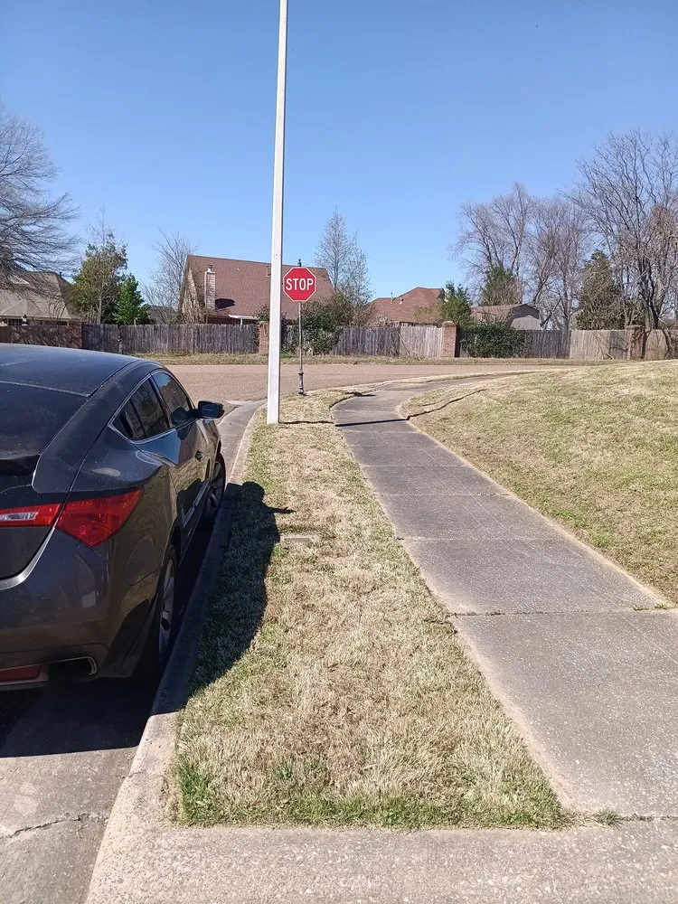 Reliable lawn mowing service in Memphis, TN - C&S Lawn Care Services