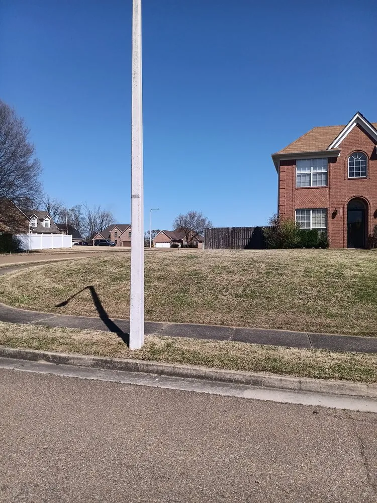 Affordable lawn care service for year-round maintenance across Memphis, TN - C&S Lawn Care Services