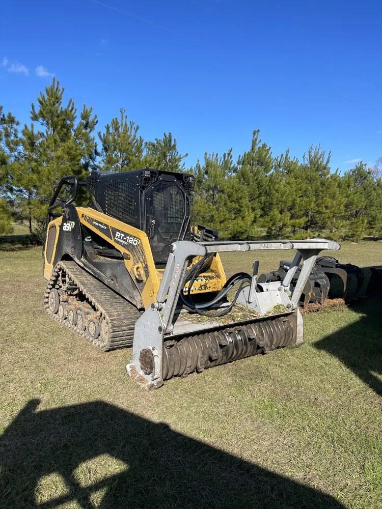 Custom outdoor landscaping for beautiful yards across Nacogdoches, TX - CS Mulching and Lawncare