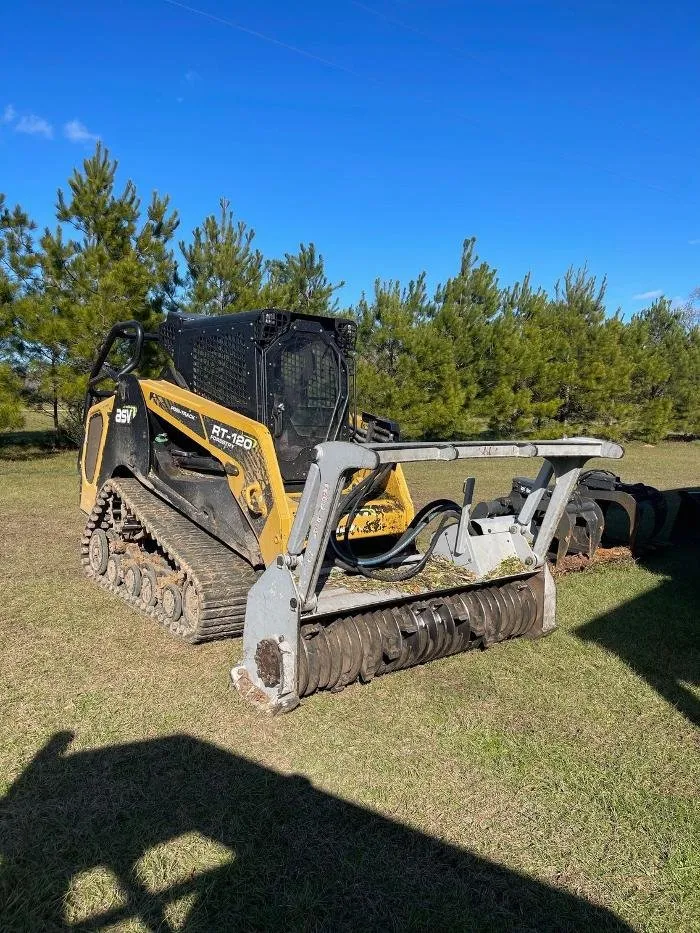 Reliable lawn care service experts serving Nacogdoches, TX - CS Mulching and Lawncare