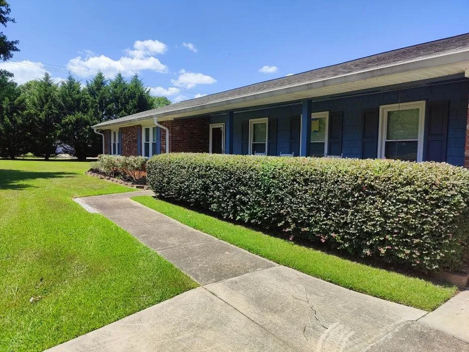 Top-rated yard maintenance in Taylors, SC - CS Outdoors