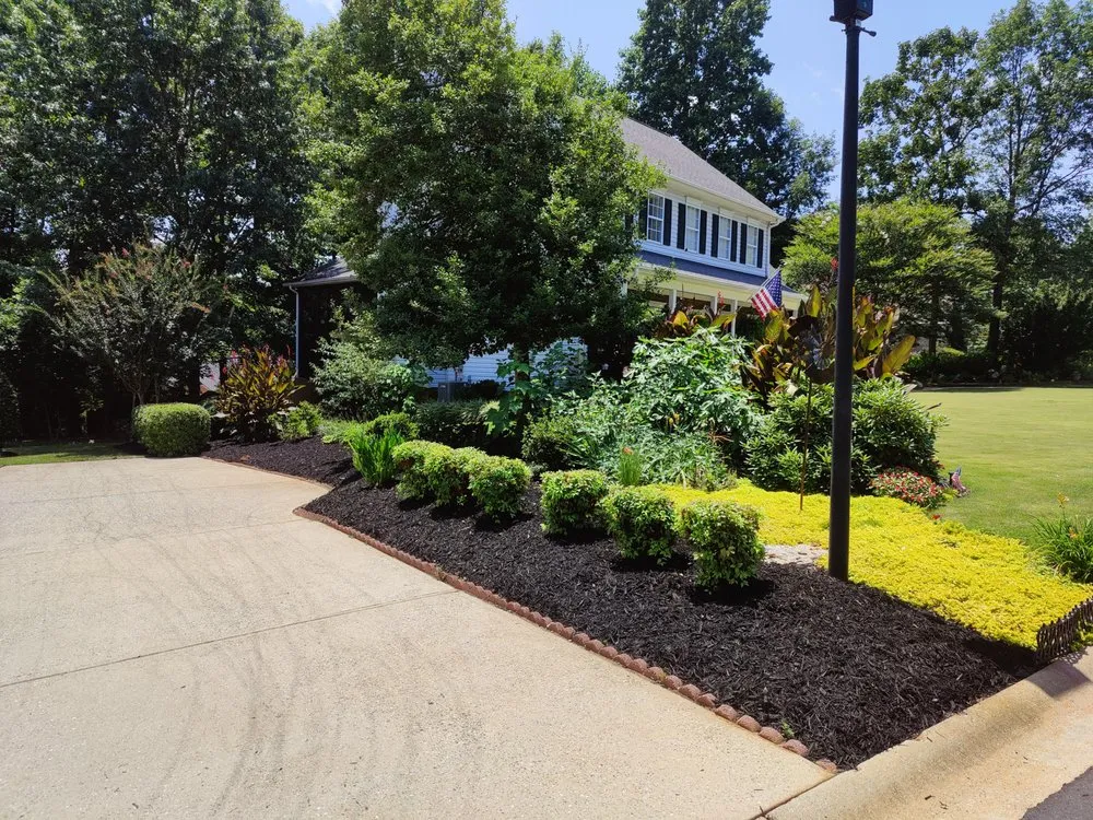 Local yard maintenance experts serving Taylors, SC - CS Outdoors