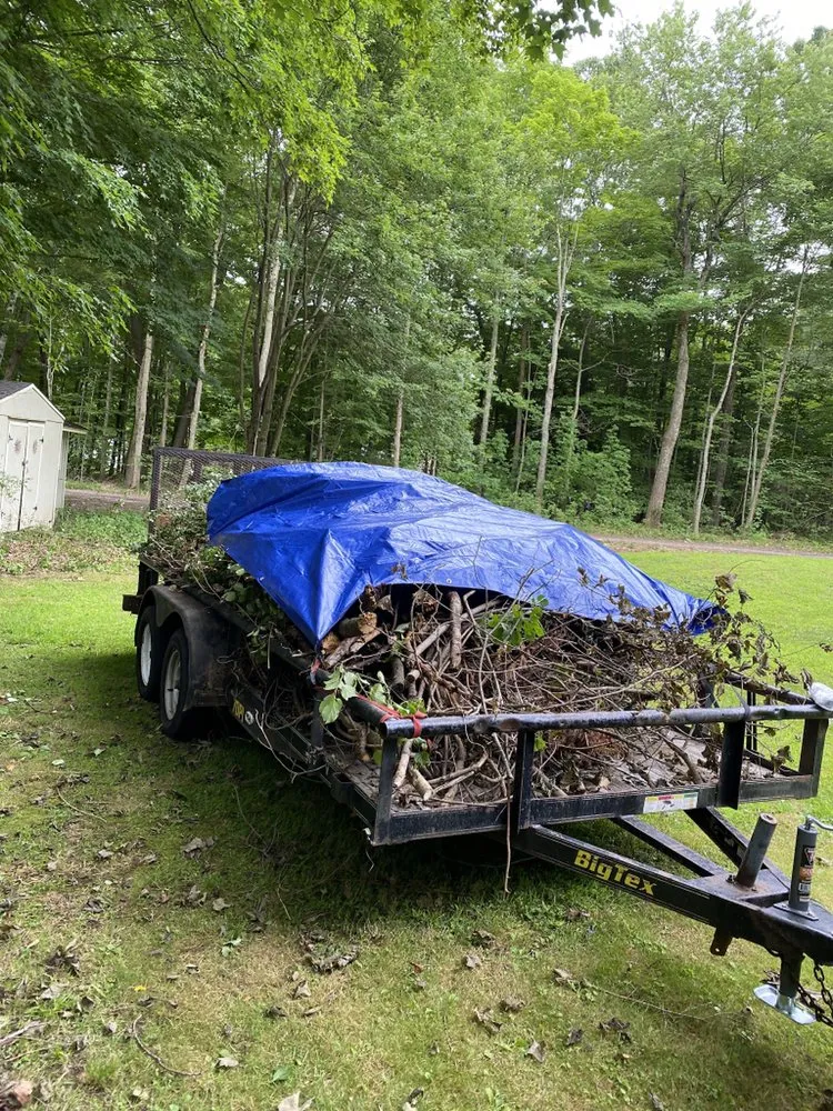 Top-rated lawn mowing service in Meriden, CT by CT Classic Lawn Care