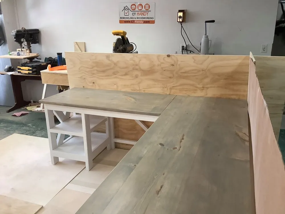 Reliable lawn care service experts serving Norwalk, CT - CT Handy