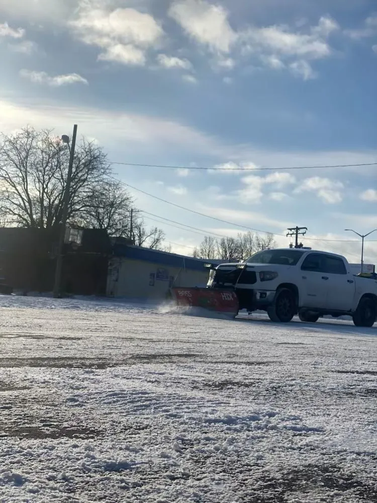 Reliable yard cleanup service experts serving Lexington, KY - C&T Landscaping Services