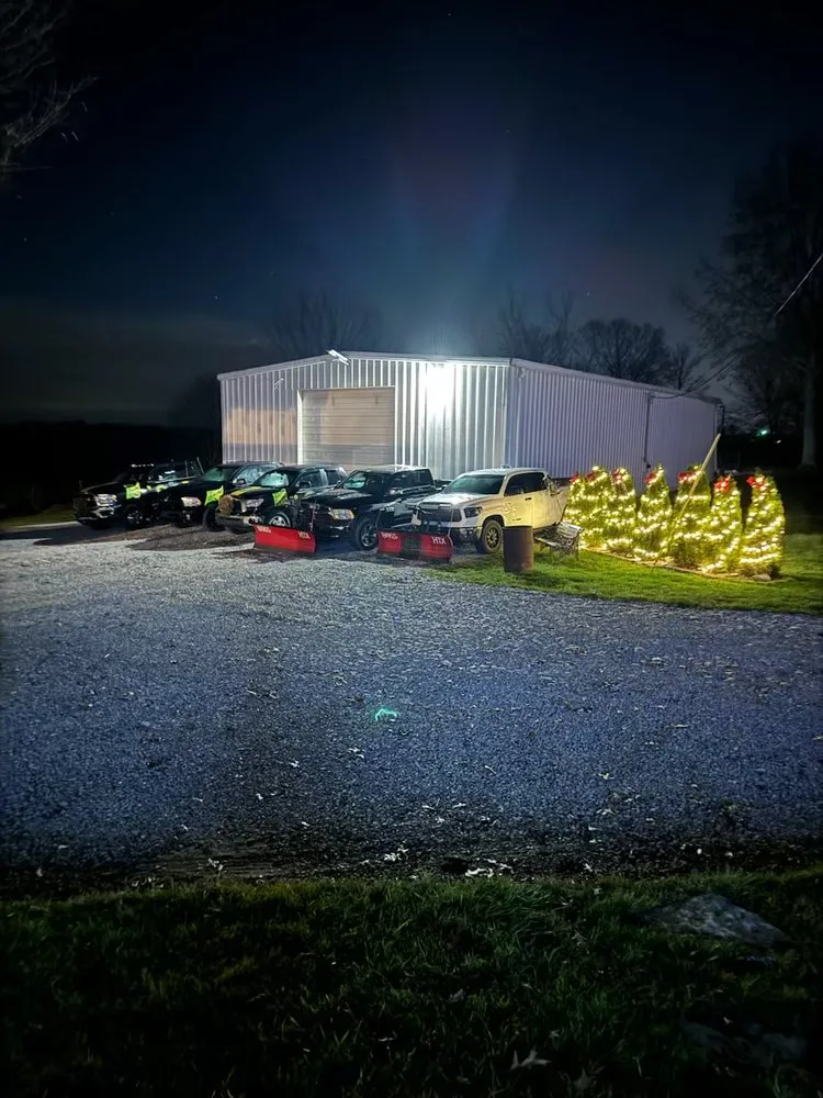 Affordable yard maintenance experts serving Lexington, KY - C&T Landscaping Services