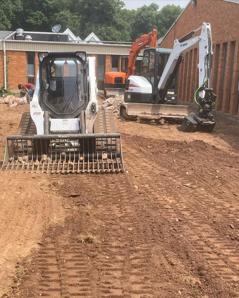 Professional landscaping services experts serving East Hampton, CT - CT Siteworks