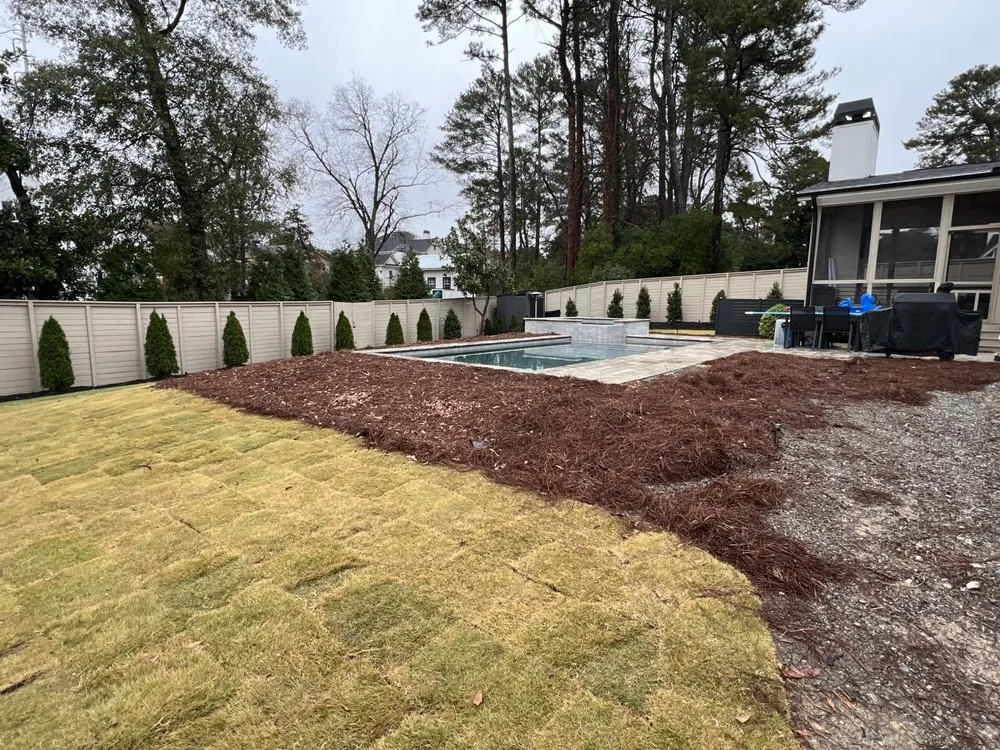 Top-rated lawn care service in Canton, GA - Ctz