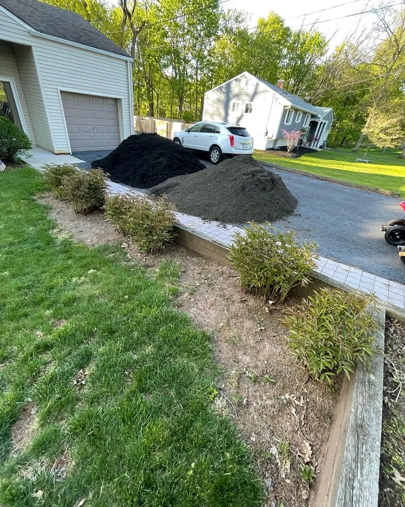 Custom lawn mowing service in Flemington, NJ - Cucchiaro Construction And Landscaping
