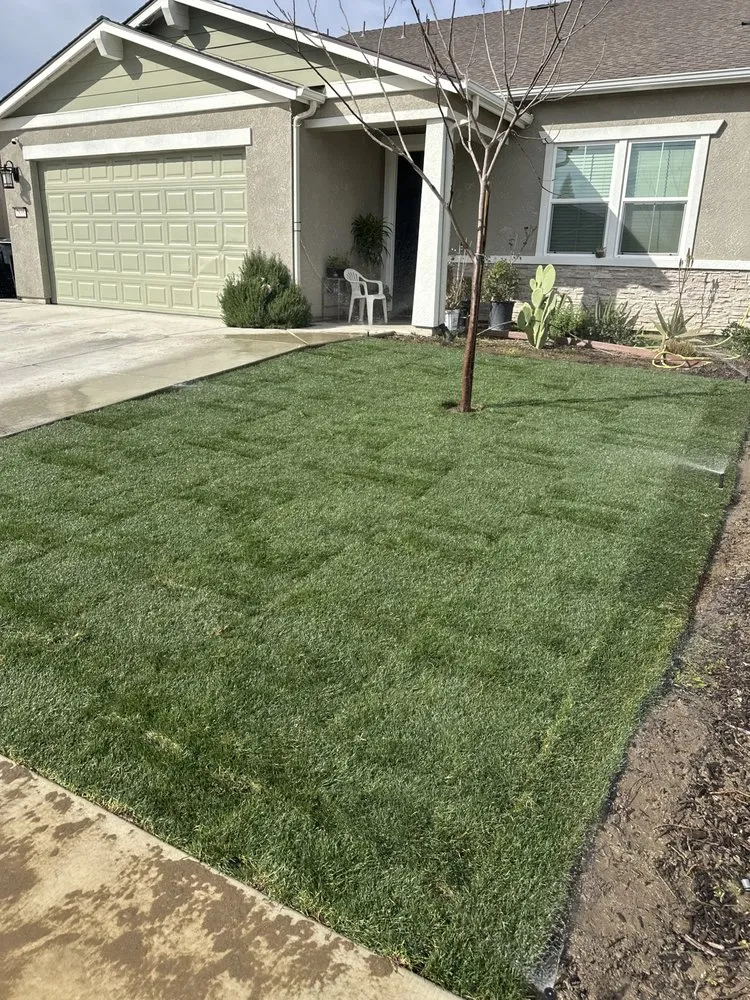 Custom lawn care service in Visalia, CA - Cuellar’s Lawn Service