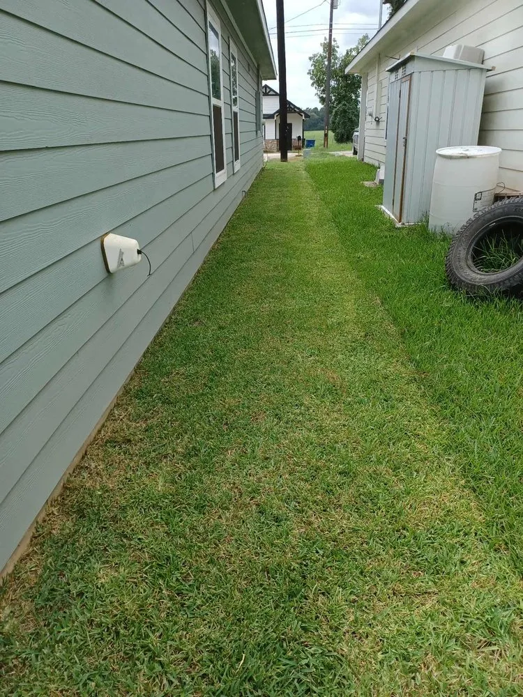 Local residential landscaping in Montgomery, TX - Cuellos Lawn Enforcement