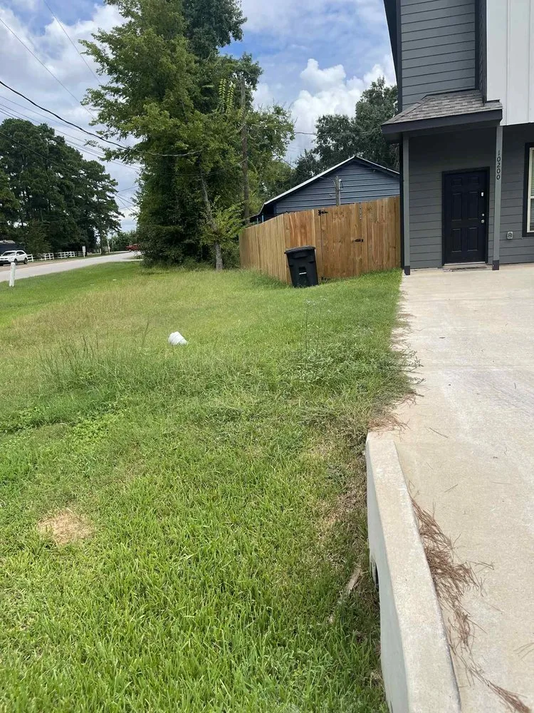 Reliable landscape installation experts serving Montgomery, TX - Cuellos Lawn Enforcement