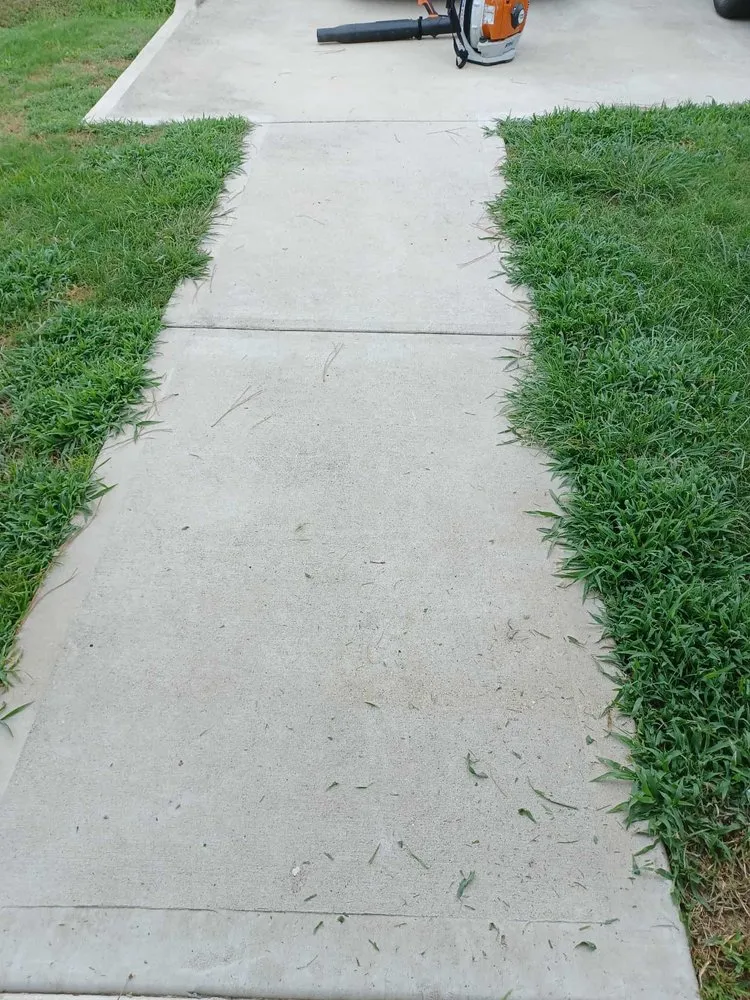 Trusted garden landscaping in Montgomery, TX - Cuellos Lawn Enforcement