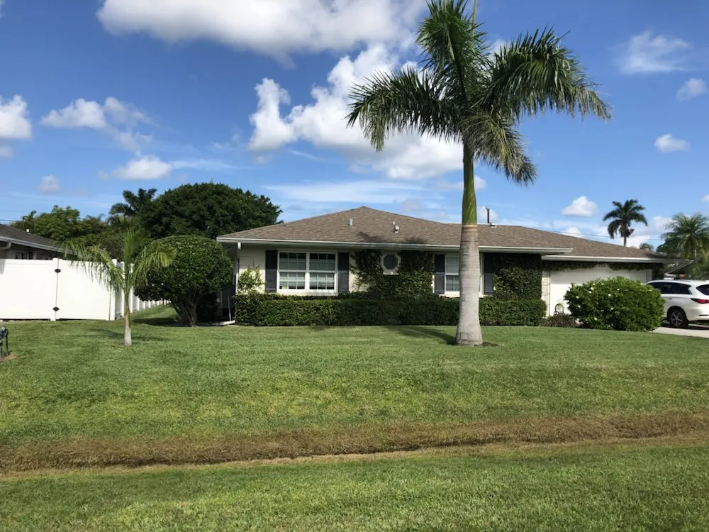 Custom garden landscaping experts serving Naples, FL - Cueva Lawncare