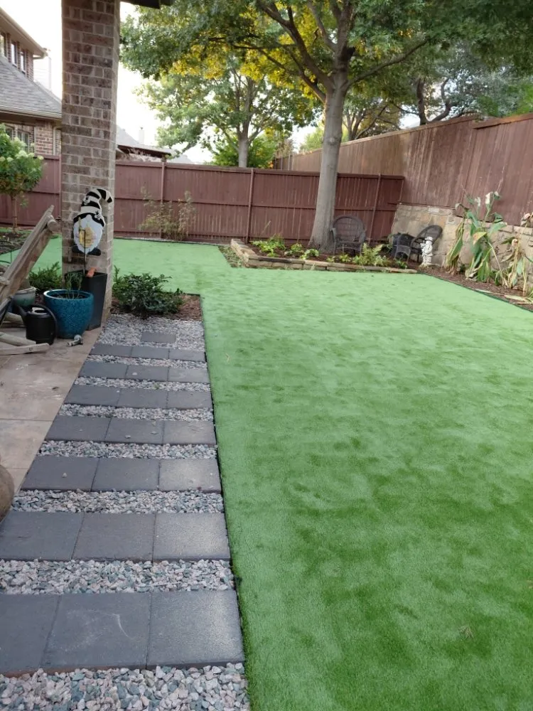 Local residential landscaping experts serving Dallas, TX - Cuevas Landscaping & Concrete