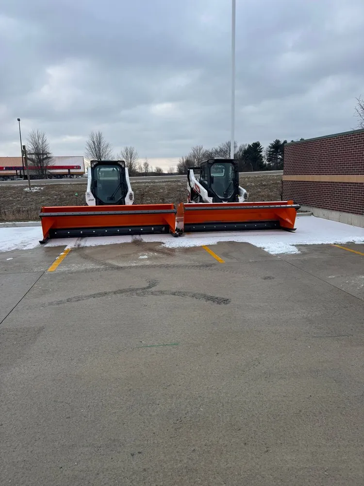 Trusted landscaping services in Janesville, WI - Cullen Maintenance Services