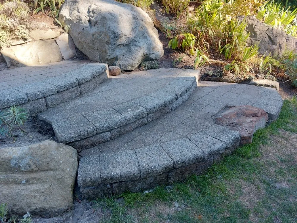 Expert garden landscaping experts serving Lynden, WA - Cummings Concrete