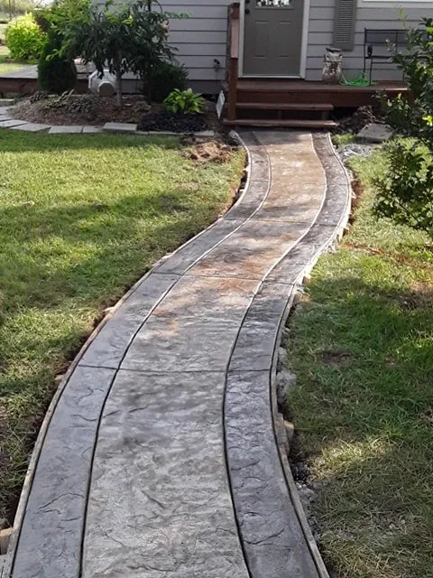 Reliable garden landscaping for residential properties in Drexel, KS by Cumpton's Concrete Solutions