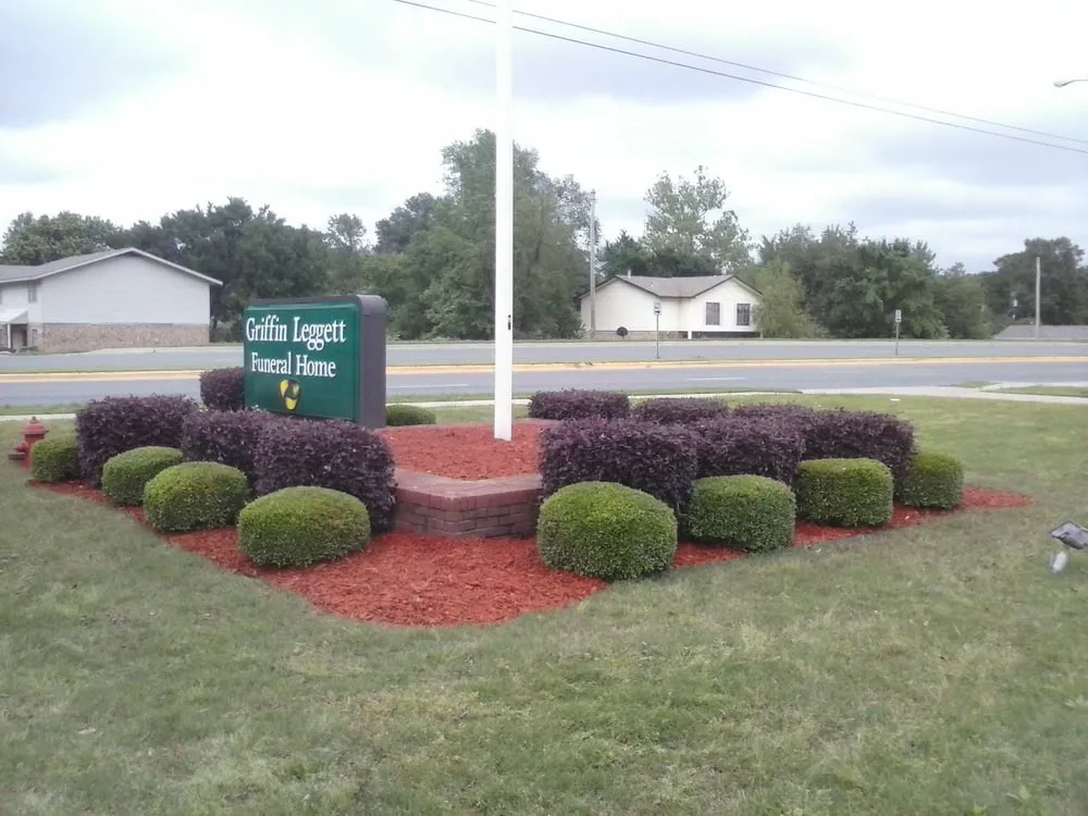 Professional lawn mowing service in Conway, AR by Cunningham Lawn Care