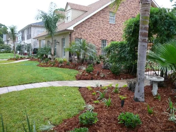 Expert yard maintenance near you across Kenner, LA - Curb A Garden Landscape