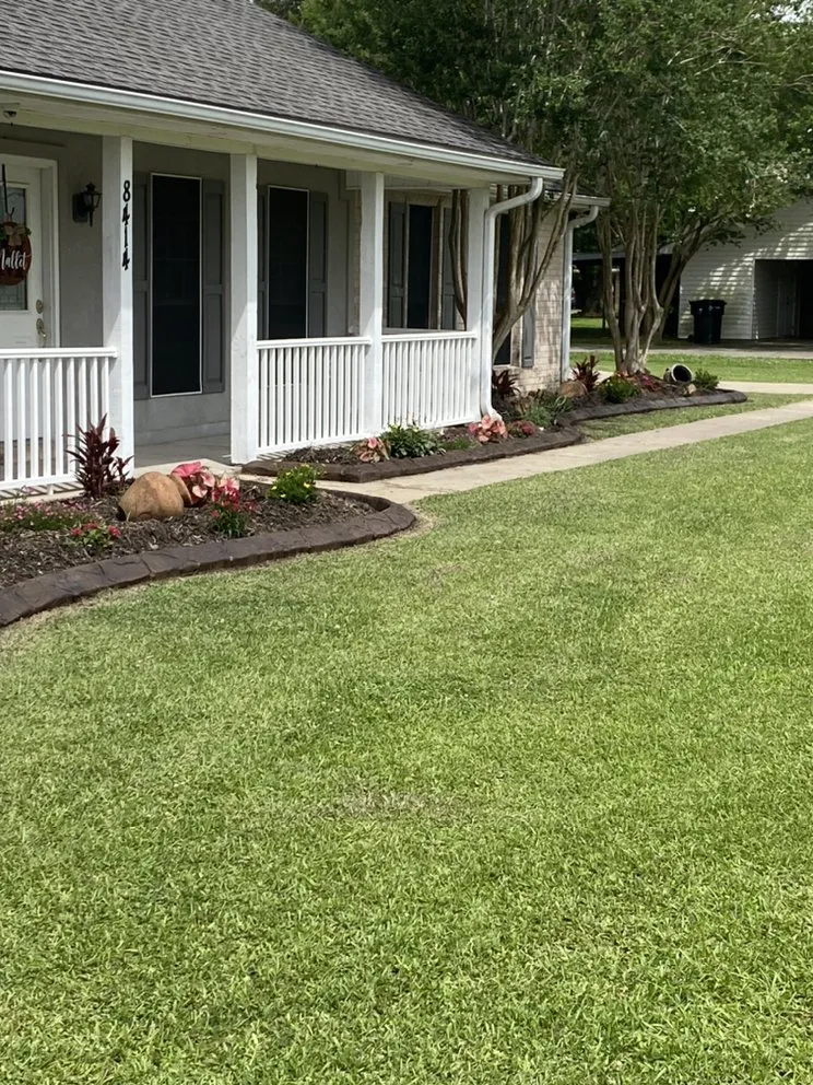 Top-rated landscaping services experts serving Lafayette, LA - Curb Appeal Etc