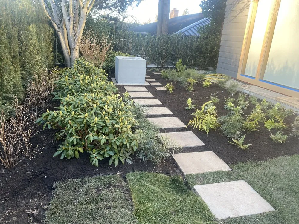 Local yard maintenance experts serving Seattle, WA - Curb Appeal Gardener