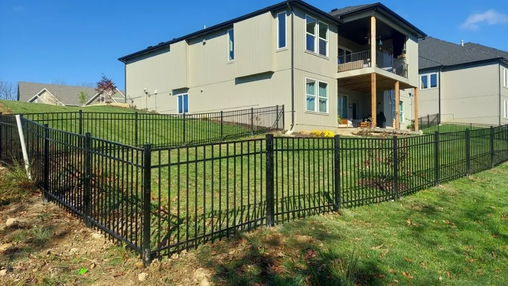 Local outdoor landscaping experts serving Tonganoxie, KS - Curb Appeal Home & Lawn