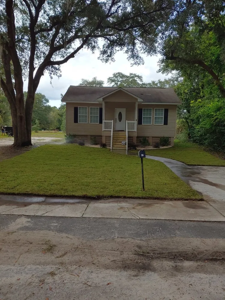 Affordable garden landscaping for outdoor upgrades in Okatie, SC by Curb Appeal Landscape Maintenance