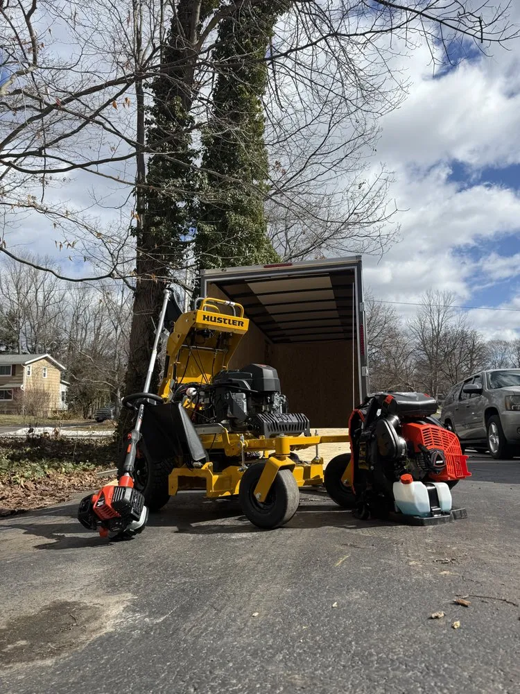 Reliable yard cleanup service in Rochester, NY - Curb Appeal Lawn Care & Maintenance