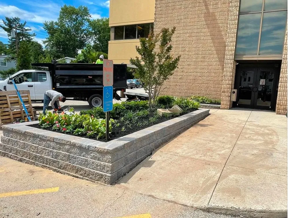 Top-rated lawn care service in Philadelphia, PA - Curb Appeal