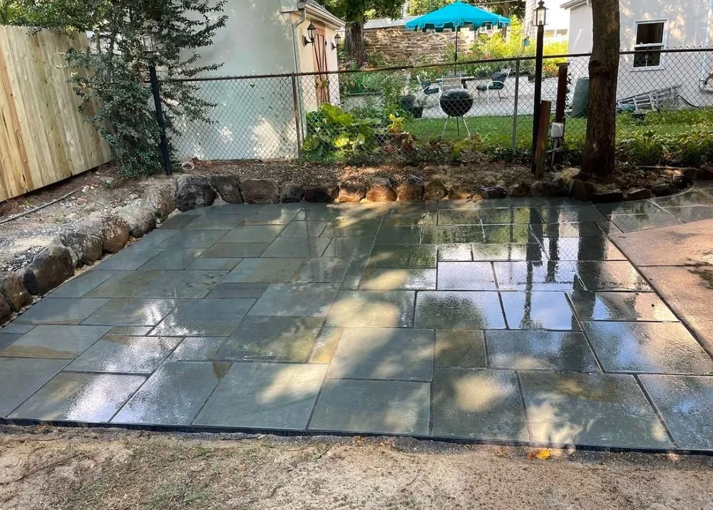 Reliable yard maintenance in Philadelphia, PA by Curb Appeal