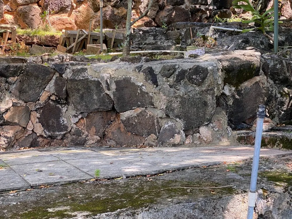 Affordable lawn care service in Honolulu, HI by Curb Appeal Property Services