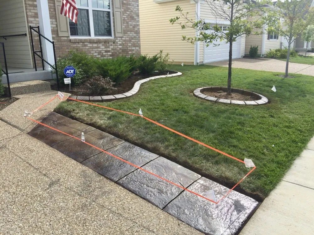 Custom residential landscaping in Saint Peters, MO - Curb Appeal