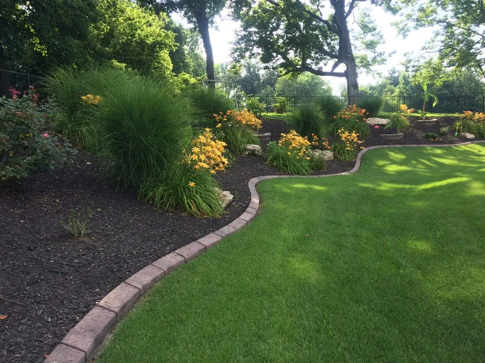 Top-rated garden landscaping in Saint Peters, MO - Curb Appeal