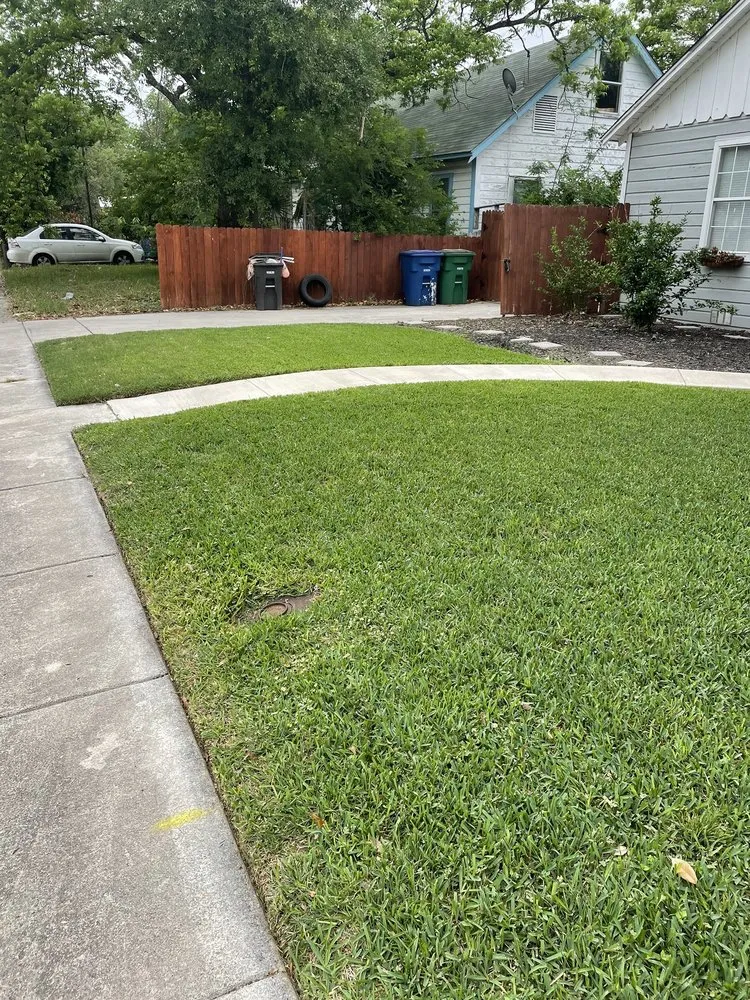 Top-rated yard maintenance with custom design in San Antonio, TX by Curb Appeal