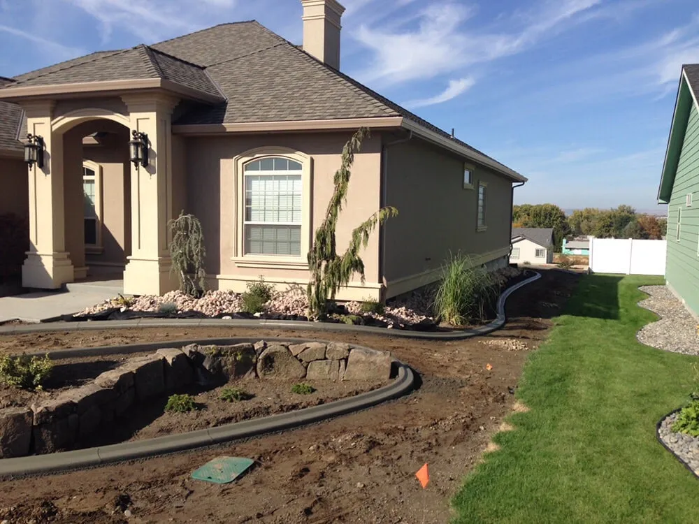 Reliable landscape design for year-round maintenance in Kennewick, WA by Curb Creations
