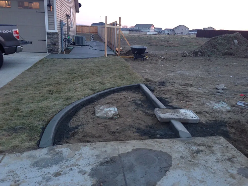 Professional outdoor landscaping experts serving Kennewick, WA - Curb Creations