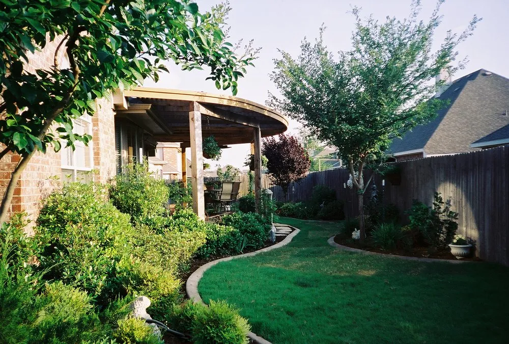 Reliable landscaping services experts serving McKinney, TX - Curb Creations