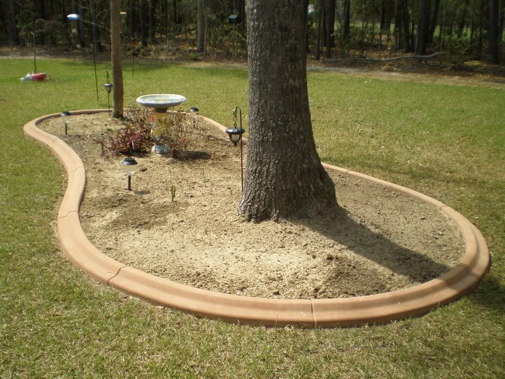 Custom yard cleanup service experts serving Summerville, SC - Curb-Crete
