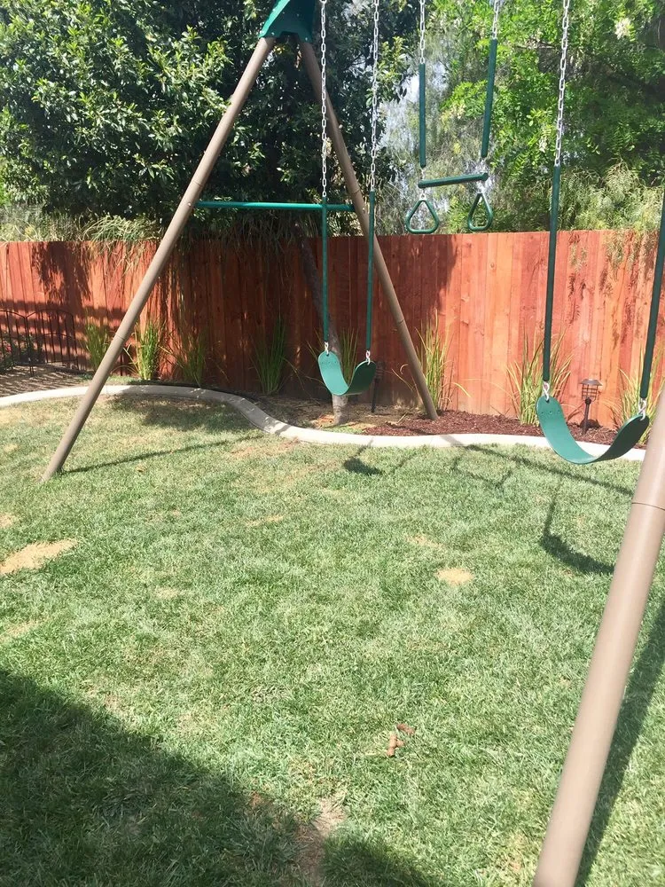 Local yard maintenance experts serving Lake Elsinore, CA - Curb Guy Lawn Curbing #758384