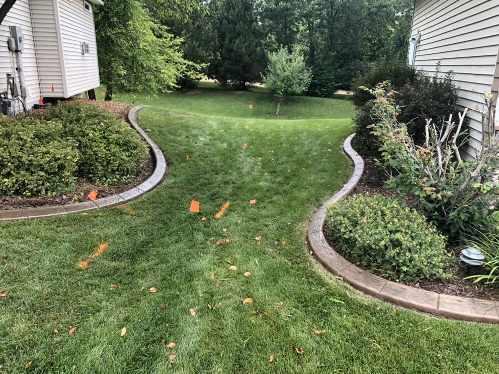 Reliable lawn care service experts serving Shakopee, MN - Curb-It Design