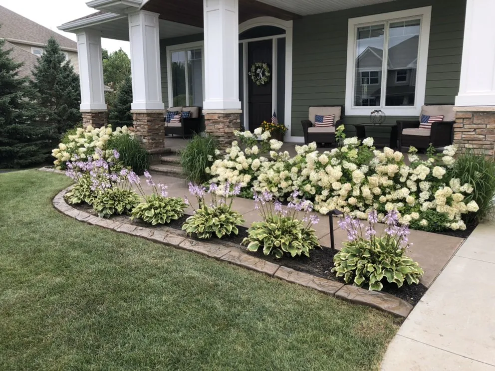 Custom landscape design in Shakopee, MN by Curb-It Design