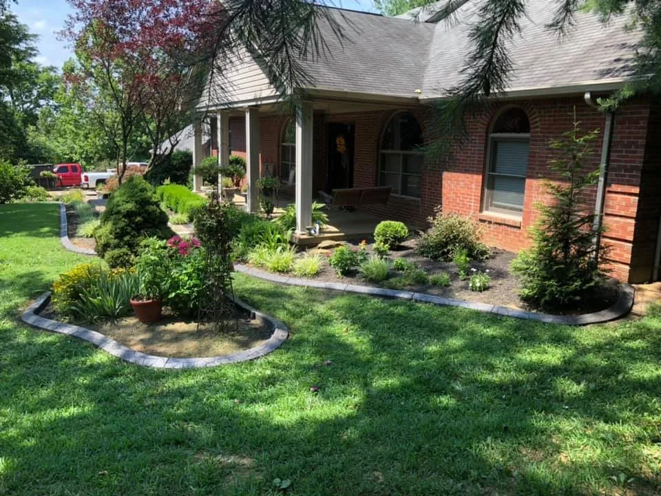 Affordable garden landscaping in Corydon, IN - Curb Pro