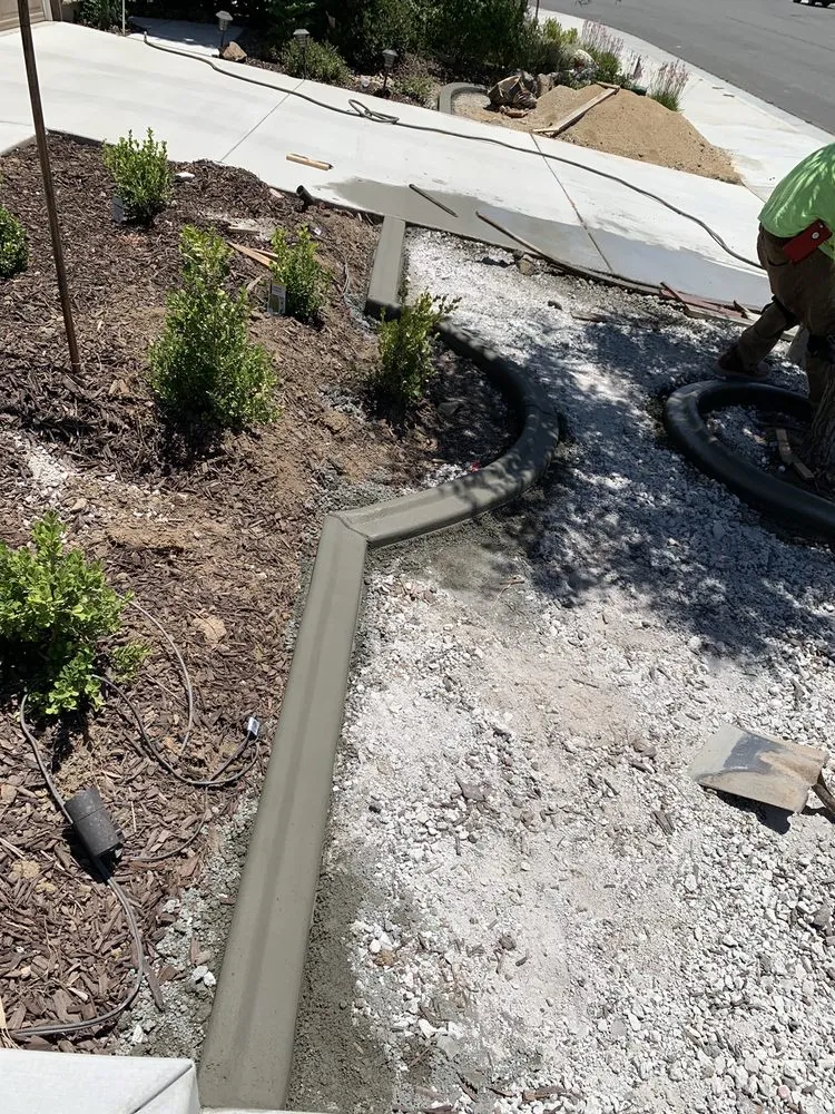 Trusted lawn mowing service in Riverside, CA - Curb Tech