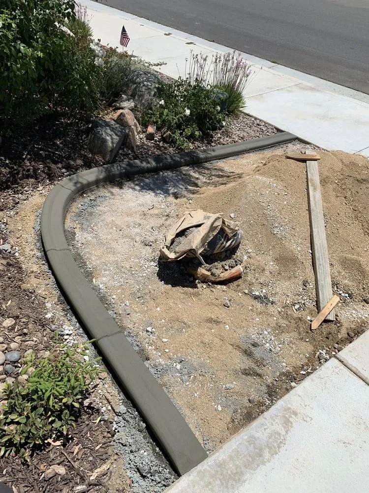 Expert garden landscaping in Riverside, CA - Curb Tech