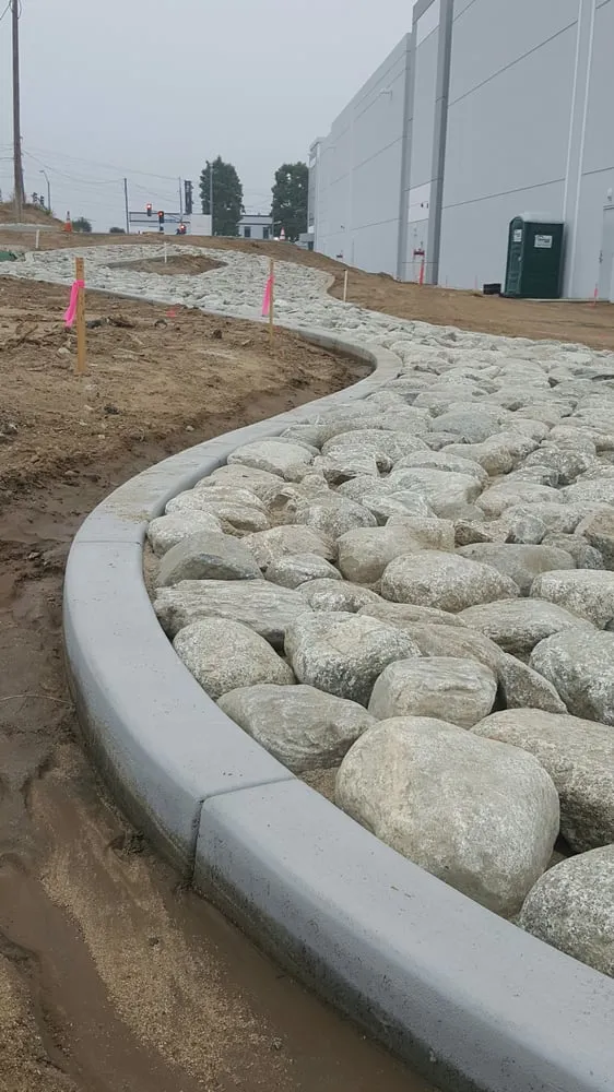 Local garden landscaping experts serving Riverside, CA - Curb Tech