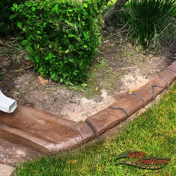 Custom outdoor landscaping in Montgomery, AL - CurbCrafters