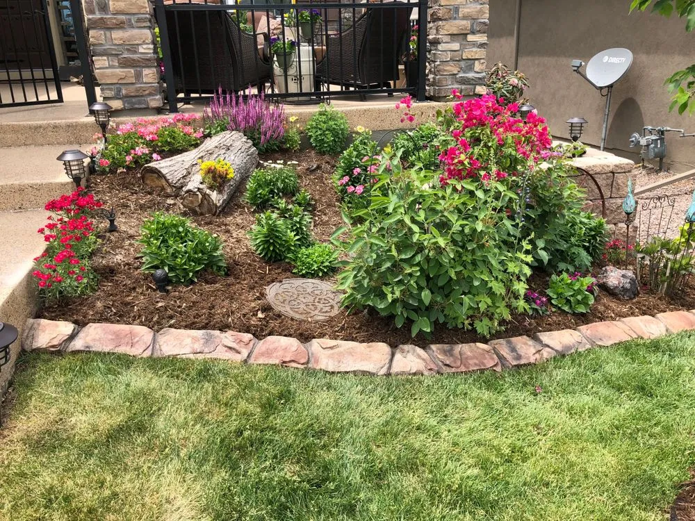 Trusted lawn care service experts serving Columbia City, IN - CurbEFX